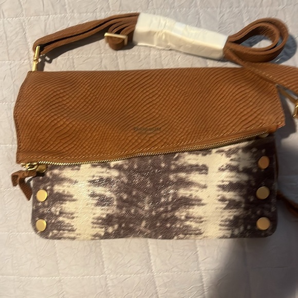 Hammit mixed media cross body bag / clutch combination - Picture 5 of 7